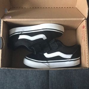 Black/White Vans